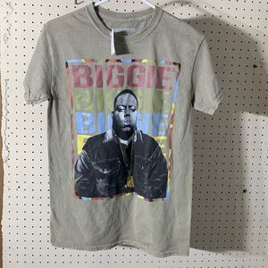 B. I. G T- shirt size SM